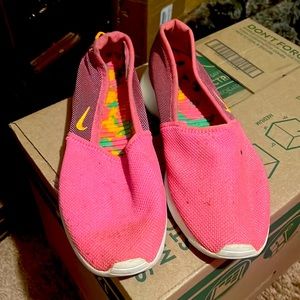 Adidas worn tennis shoes…Nike slip on very comfortable fit